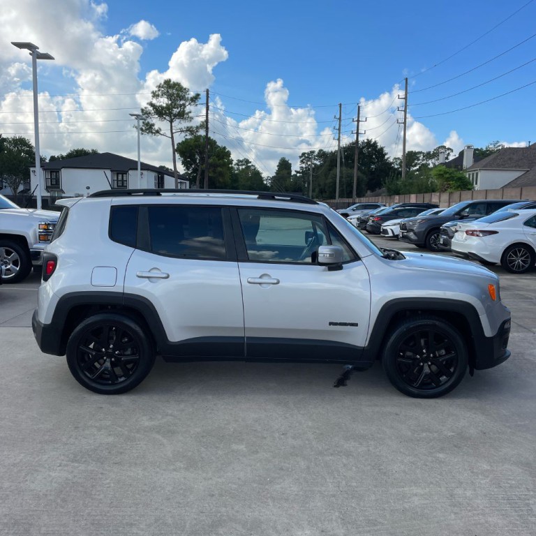 2017 Jeep Renegade Image 3