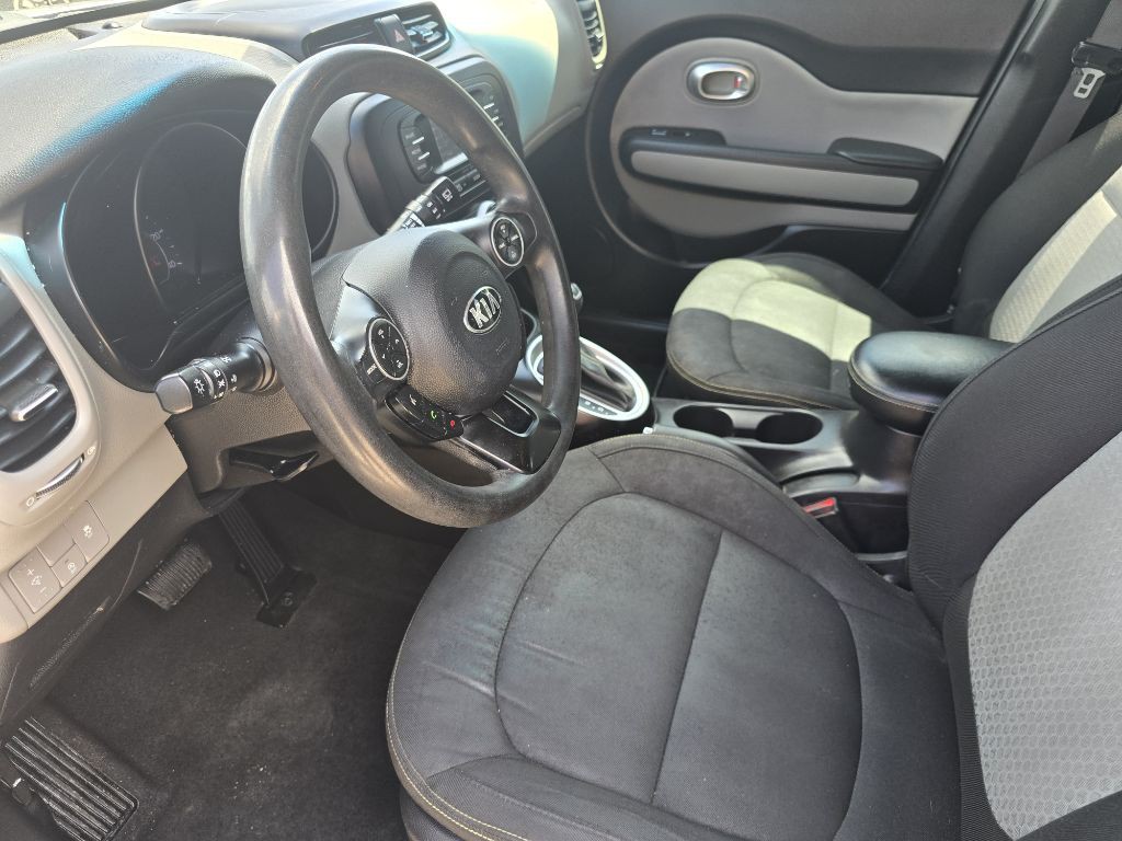 2016 Kia Soul Image 11