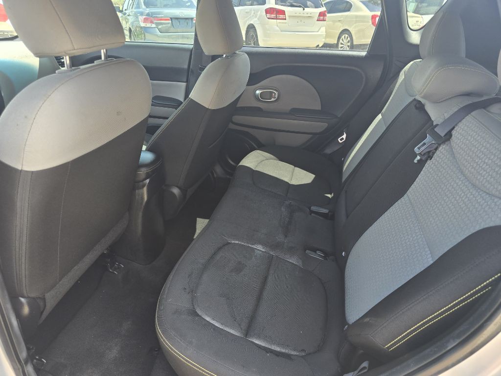 2016 Kia Soul Image 12