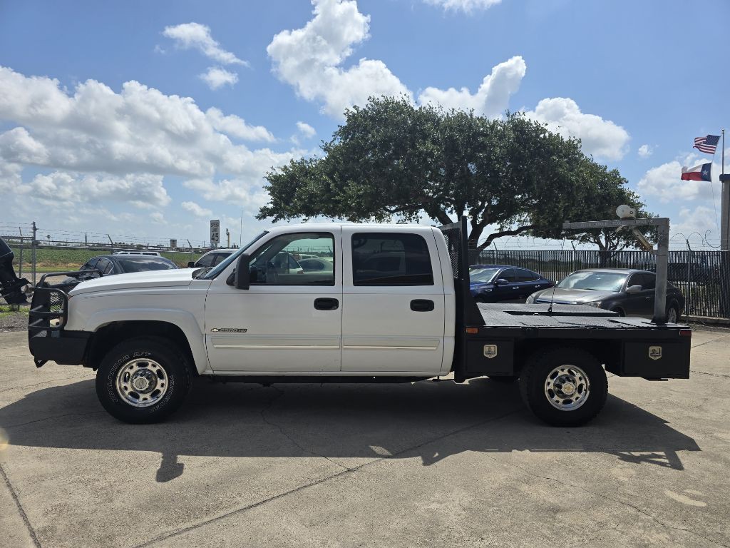 2006 Chevrolet Silverado 1500 Image 2
