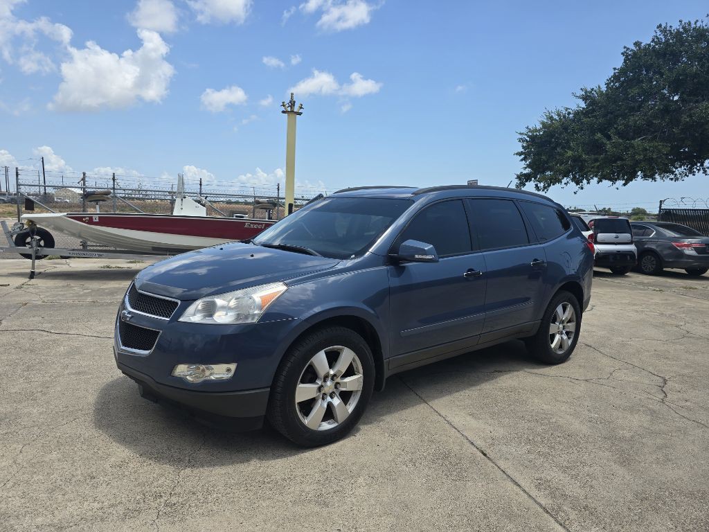 2012 Chevrolet Traverse Image 2