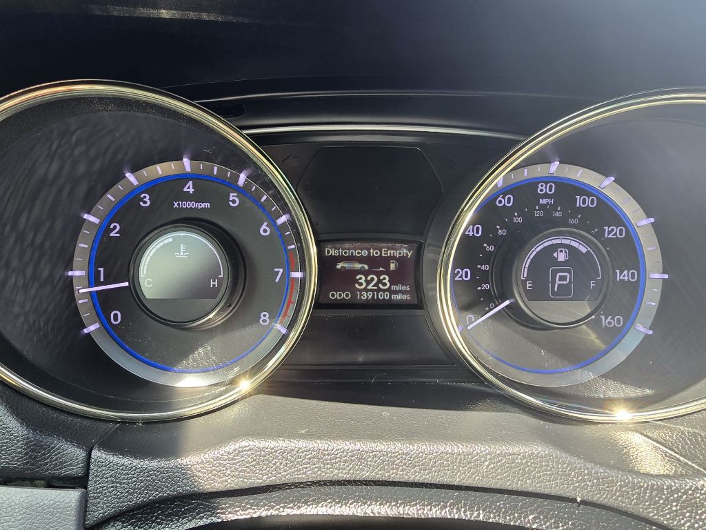 2012 Hyundai Sonata Image 6