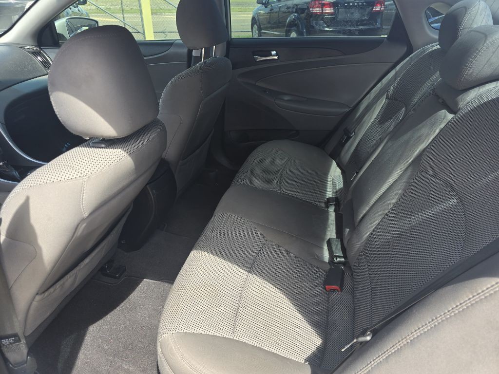 2012 Hyundai Sonata Image 10