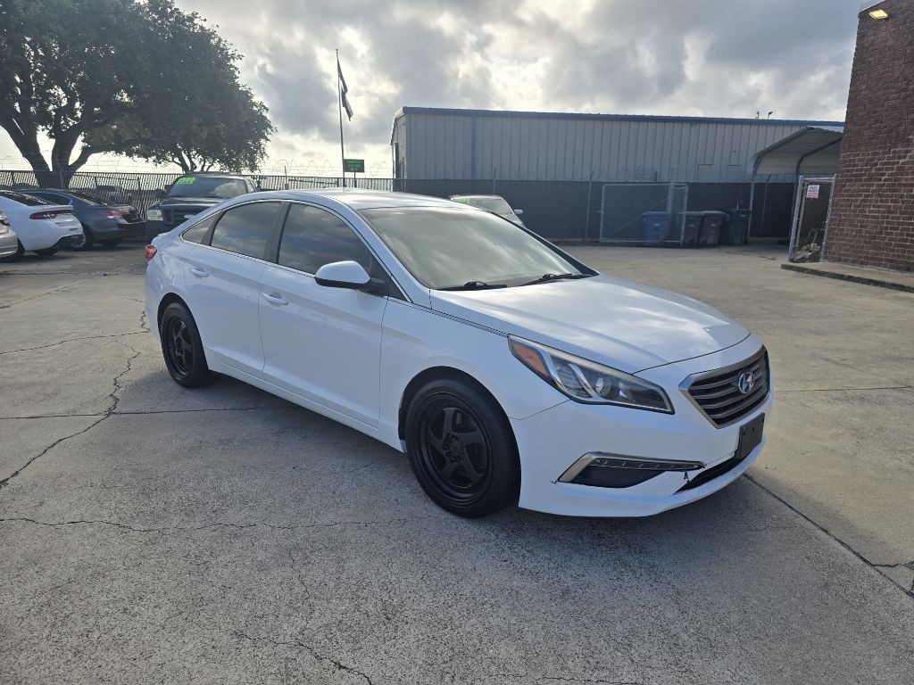 2015 Hyundai Sonata Image 3