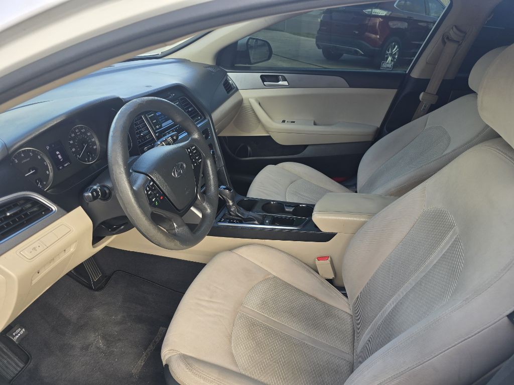 2015 Hyundai Sonata Image 9