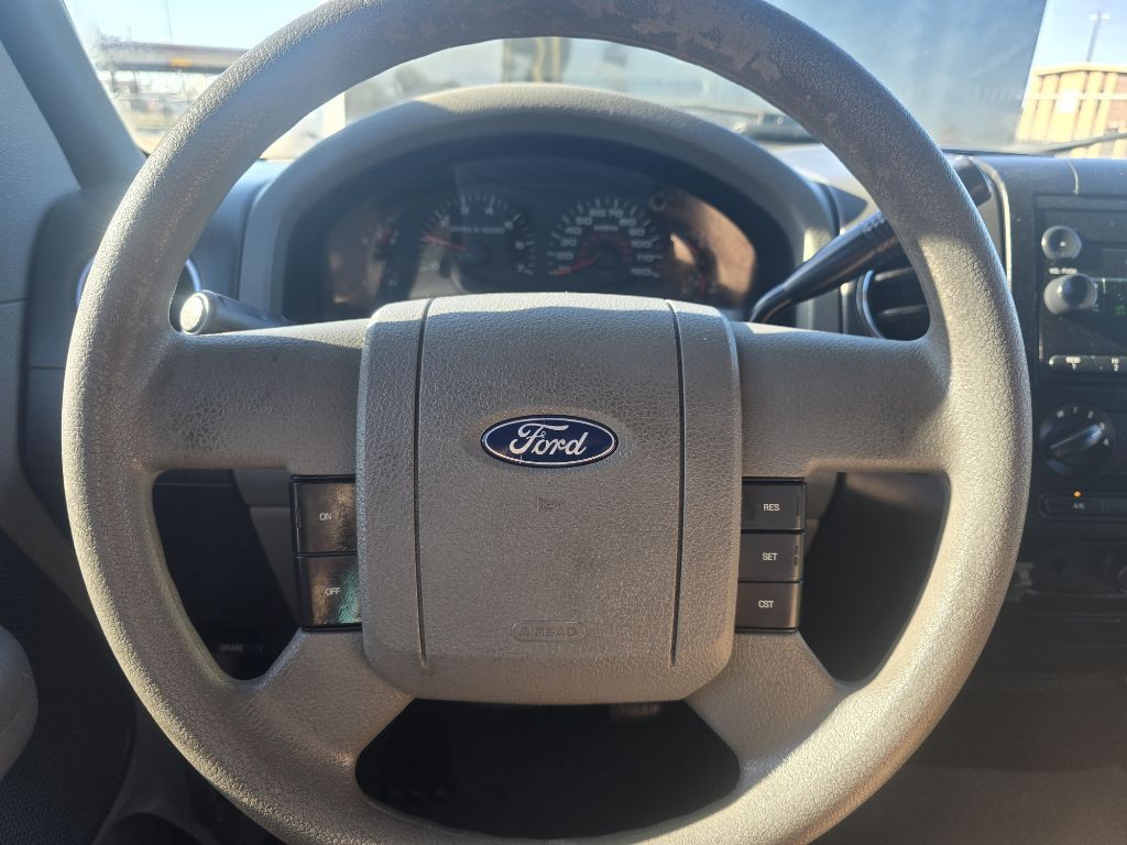 2005 Ford F-150 Image 8