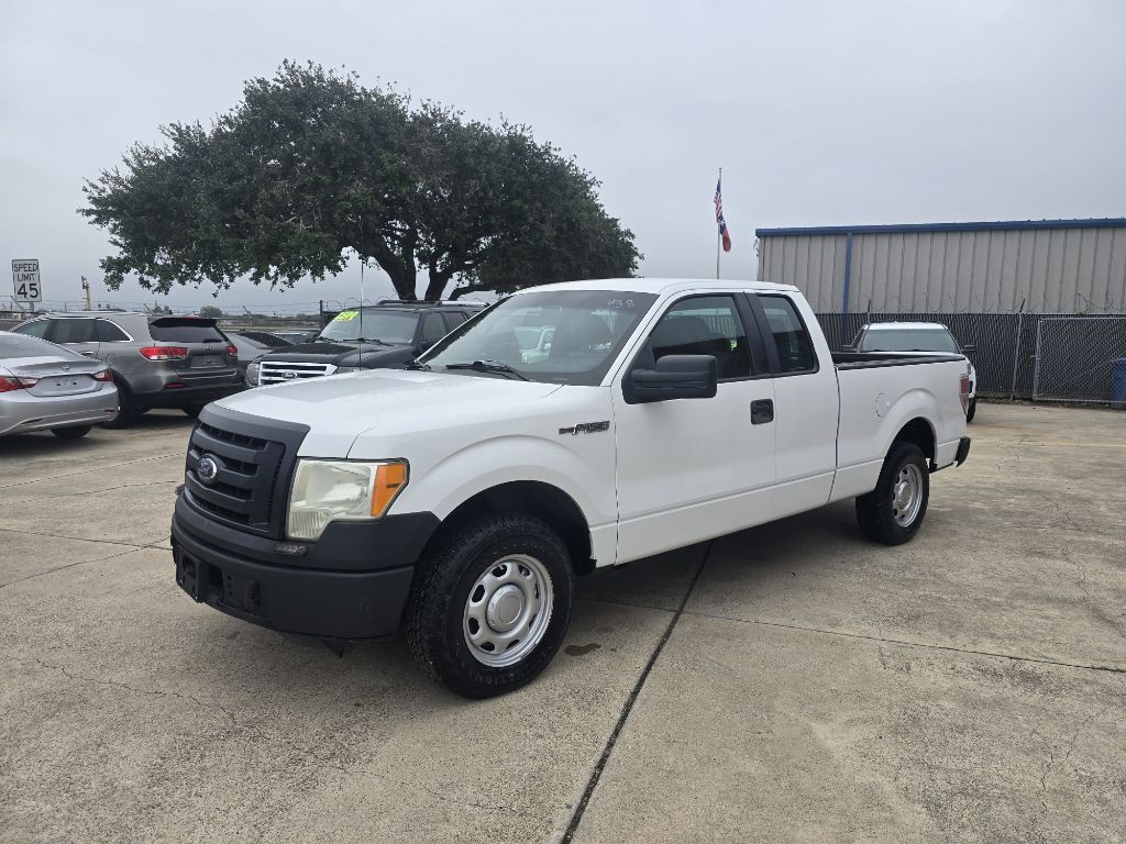 2011 Ford F-150 Image 2