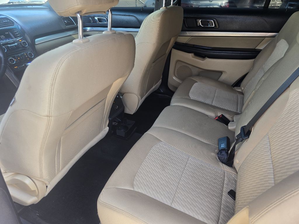 2016 Ford Explorer Image 10