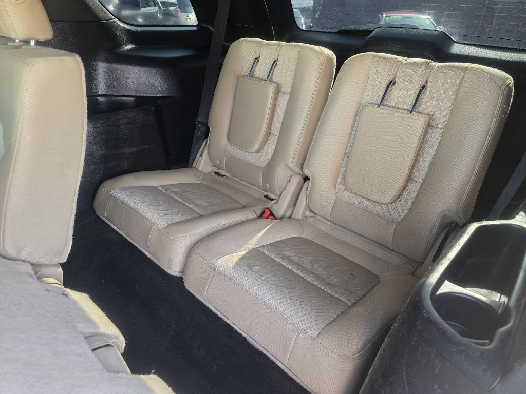 2016 Ford Explorer Image 11