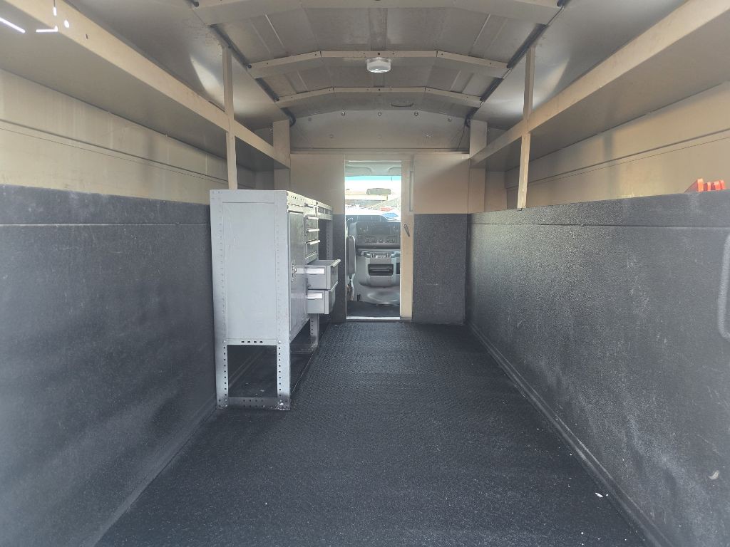 2011 Ford Econoline Image 6