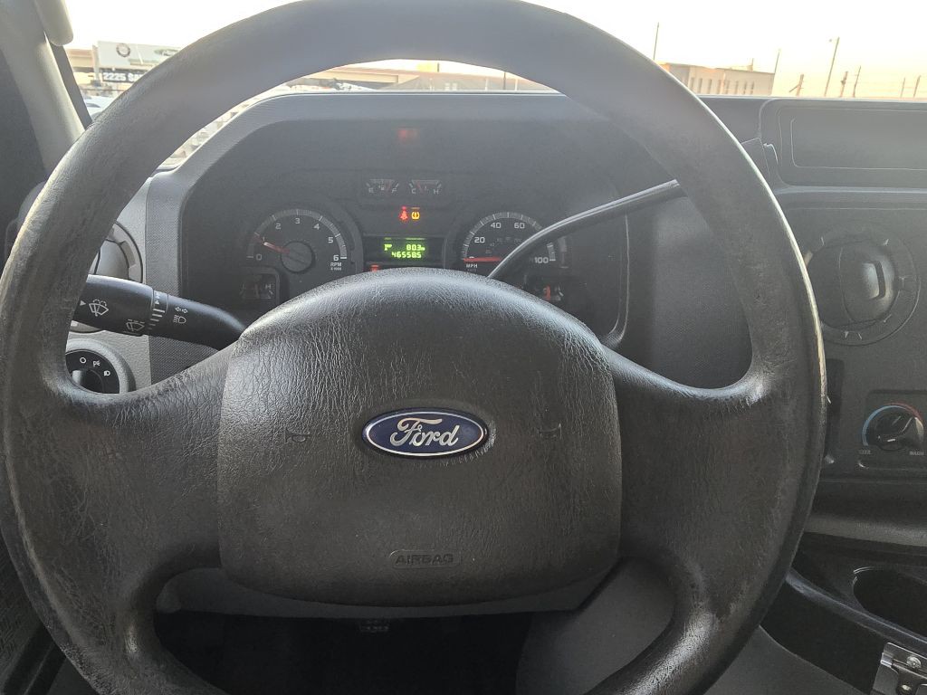 2011 Ford Econoline Image 8