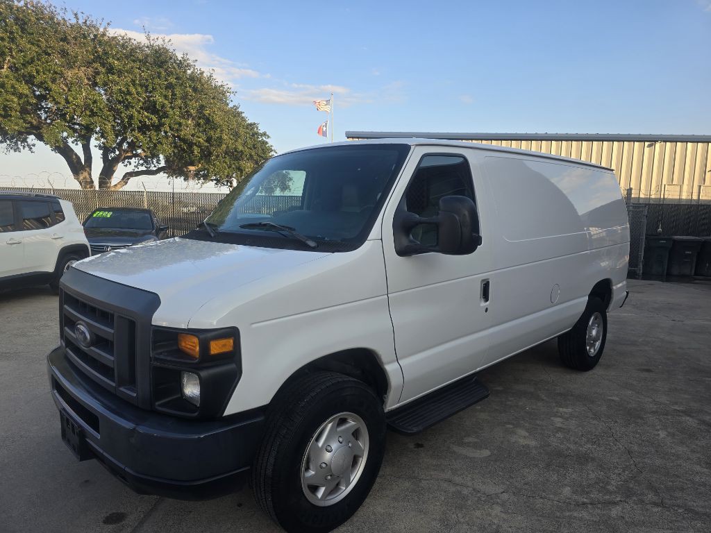 2013 Ford Econoline Image 2