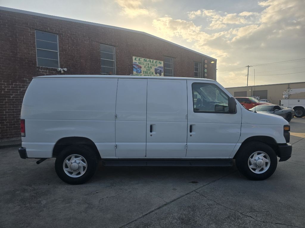 2013 Ford Econoline Image 4