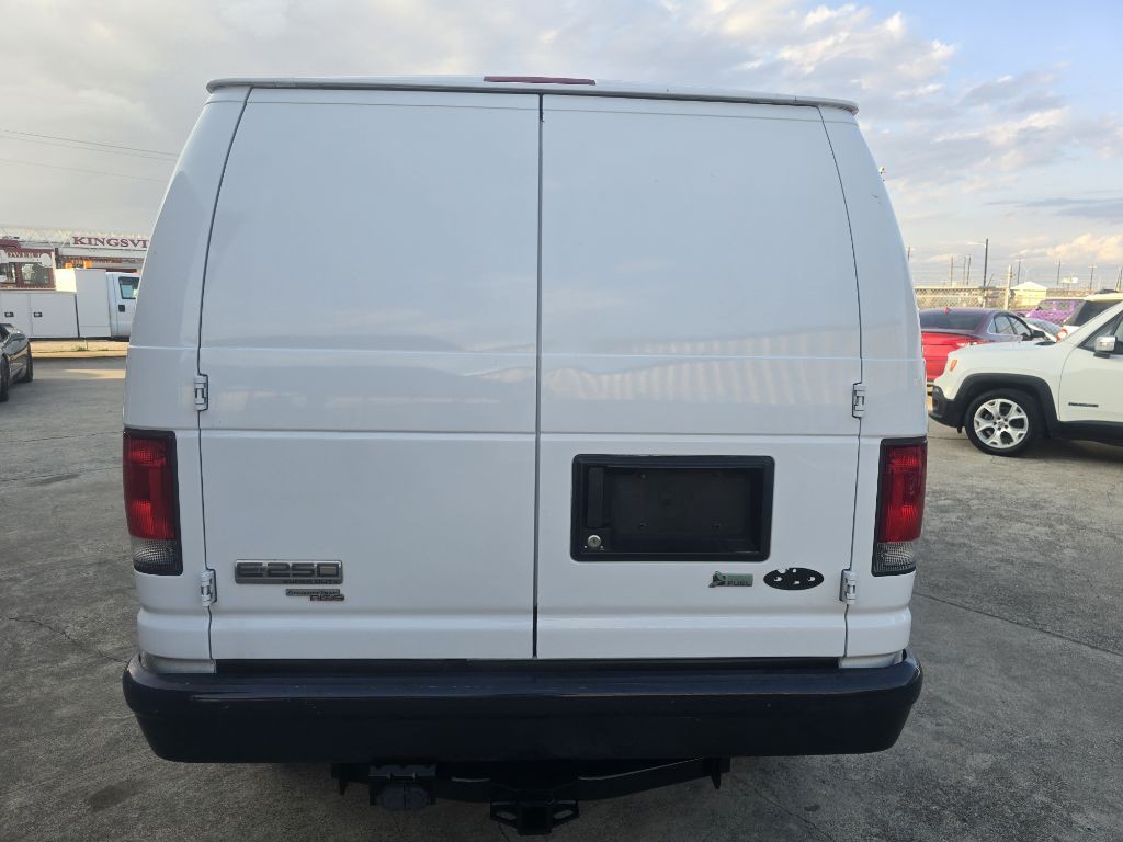 2013 Ford Econoline Image 5