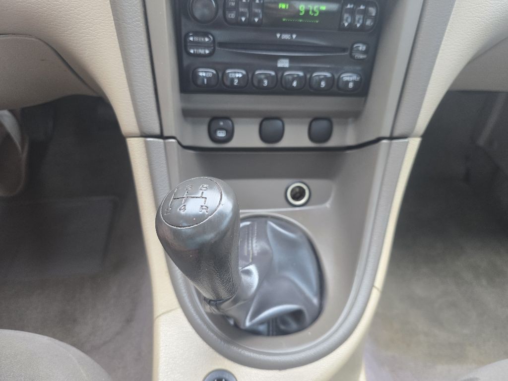 2003 Ford Mustang Image 6