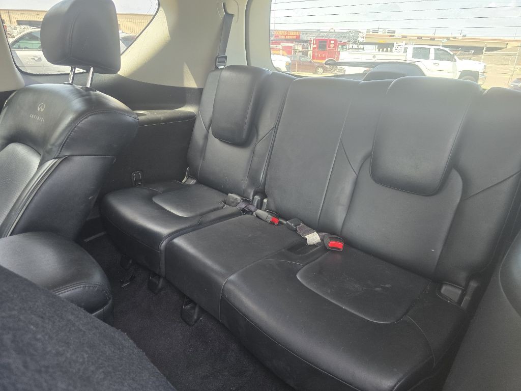 2012 INFINITI QX56 Image 13