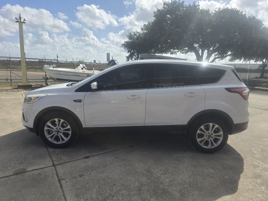 2017 Ford Escape Image 1