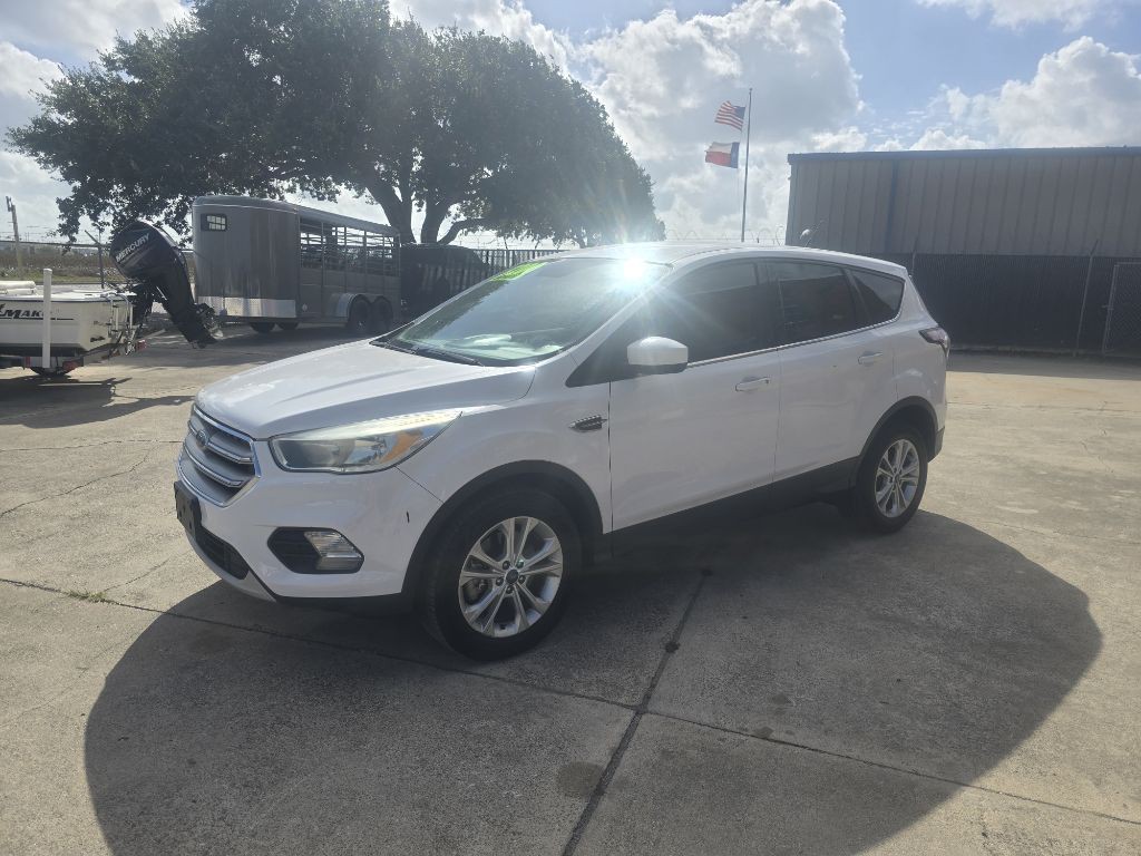 2017 Ford Escape Image 2