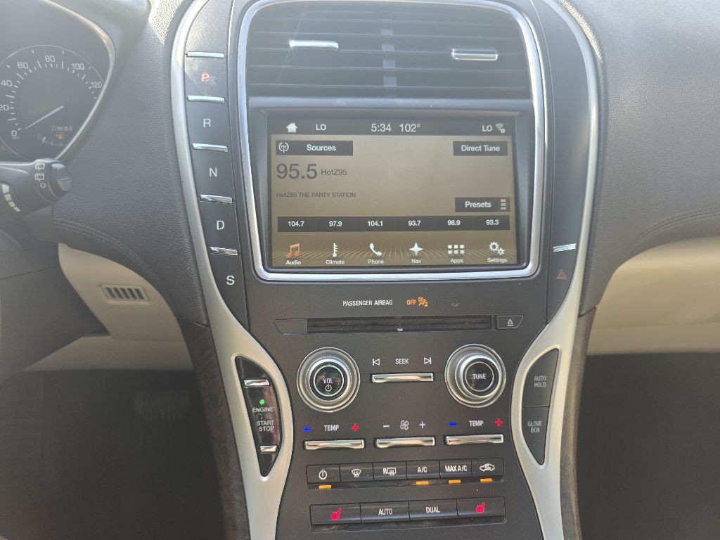 2017 Lincoln MKX Image 10