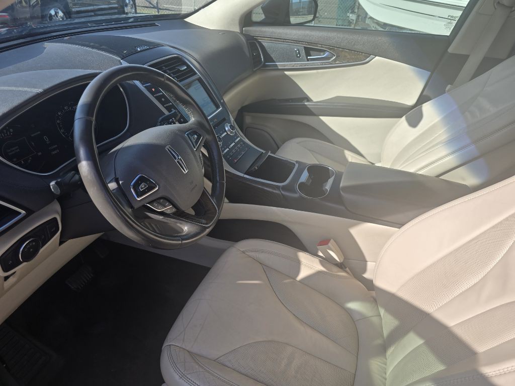 2017 Lincoln MKX Image 12