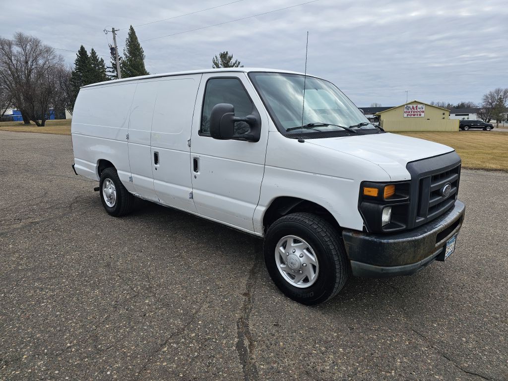 2014 Ford E-series Image 2