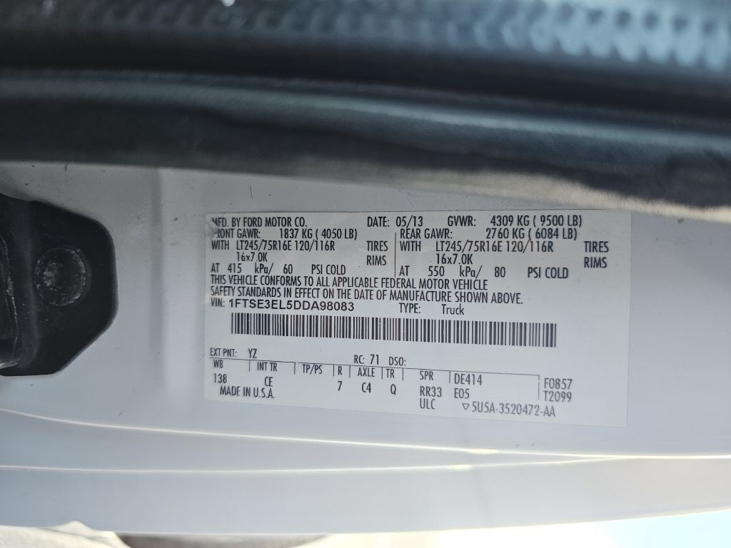 2013 Ford E-series Image 23