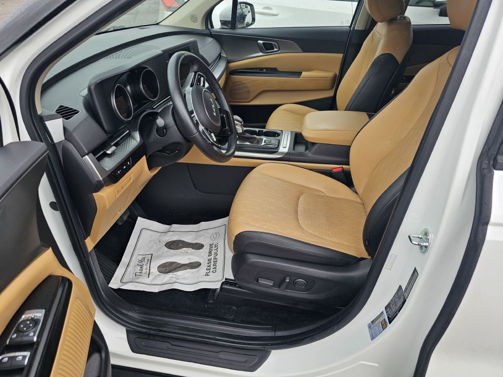 2023 Kia Carnival Image 9