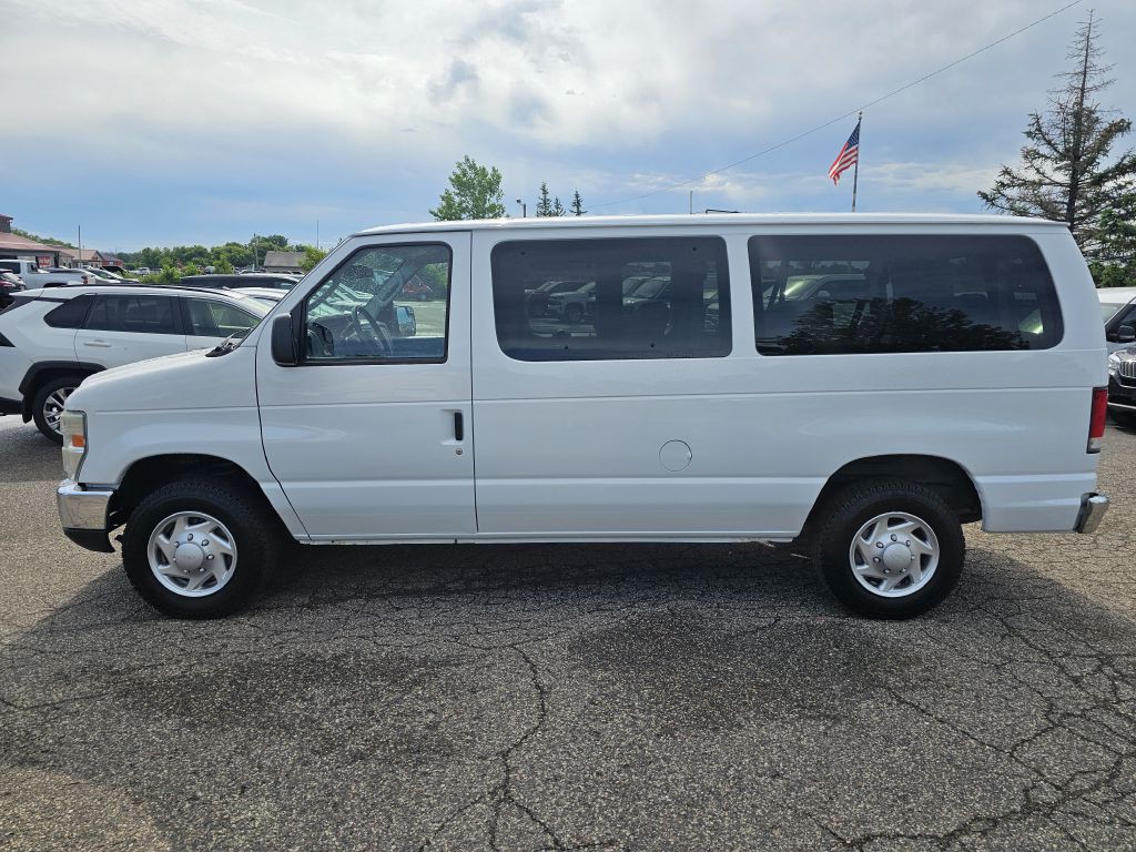 2014 Ford Econoline Image 2