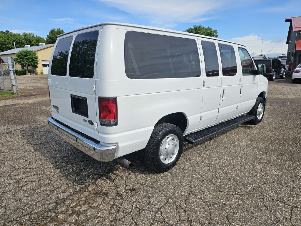 2014 Ford Econoline Image 6