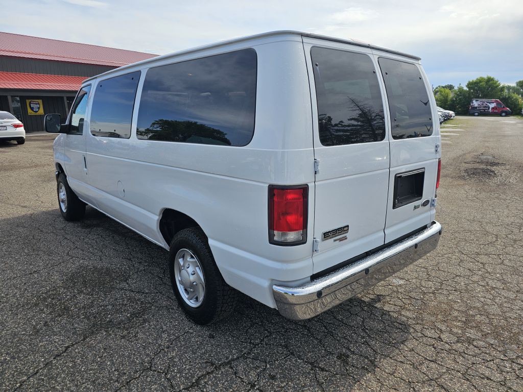2014 Ford Econoline Image 8