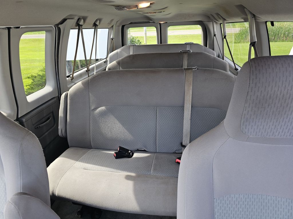 2014 Ford Econoline Image 14