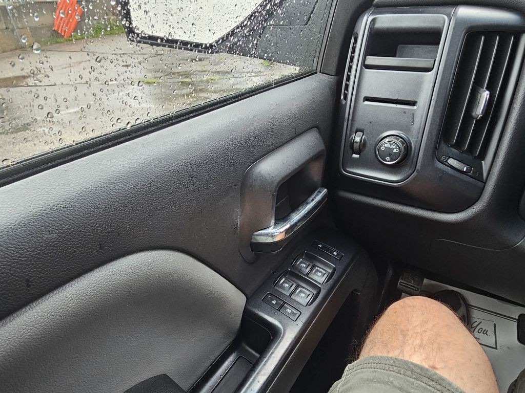 2015 Chevrolet Silverado 1500 Image 18
