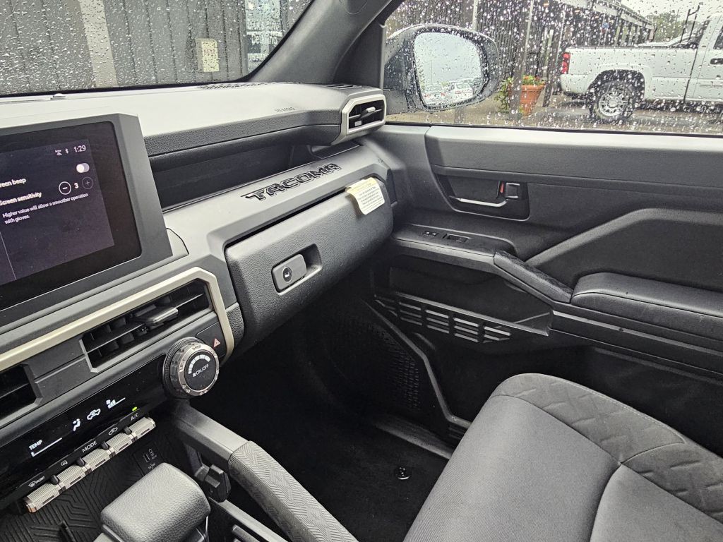 2024 Toyota Tacoma Image 19