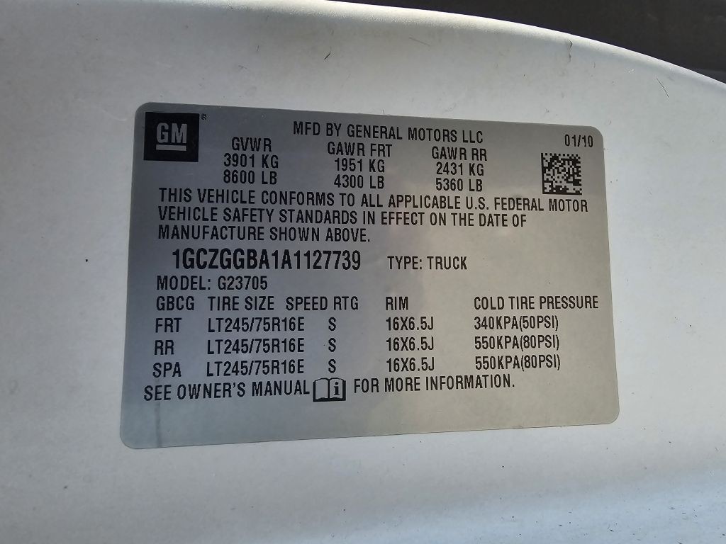 2010 Chevrolet Express Image 23