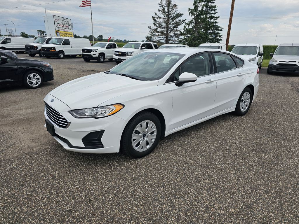 2019 Ford Fusion Image 1