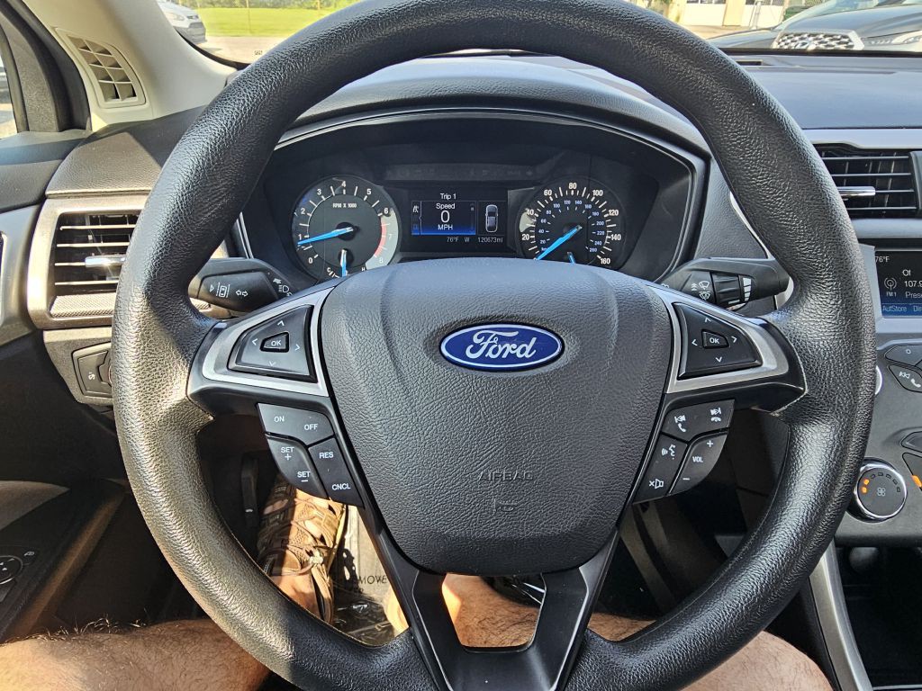 2019 Ford Fusion Image 14