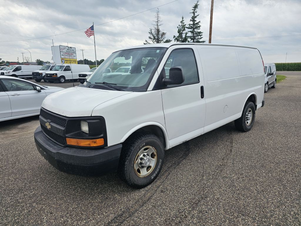 2015 Chevrolet Express Image 1