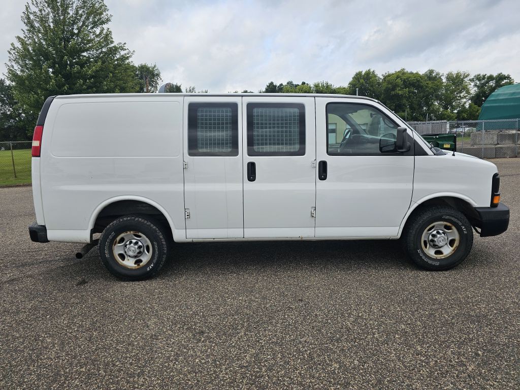 2015 Chevrolet Express Image 5