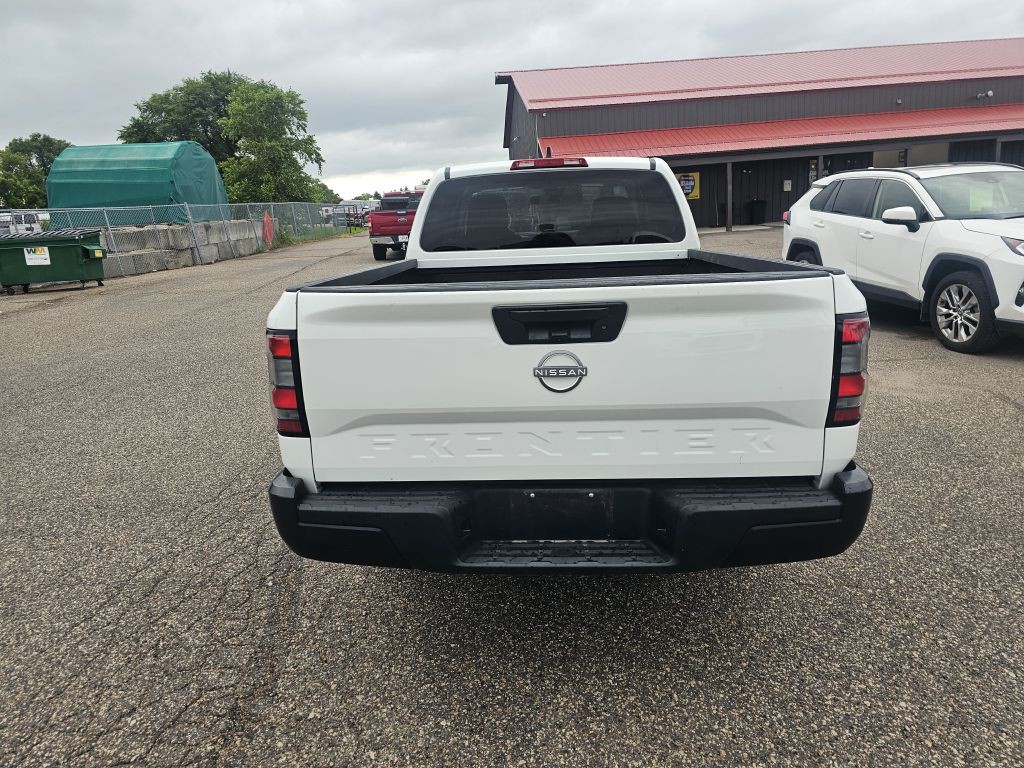 2024 Nissan Frontier Image 7
