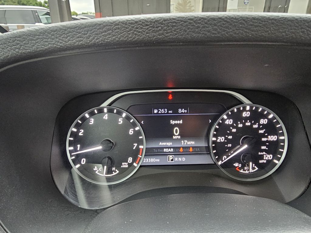 2024 Nissan Frontier Image 12