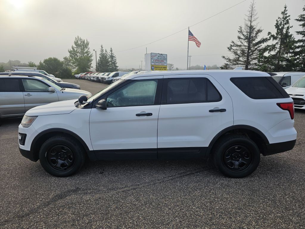 2016 Ford Explorer Image 2