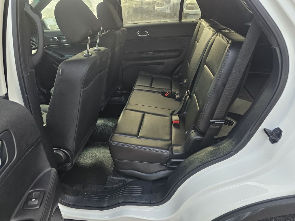 2016 Ford Explorer Image 10
