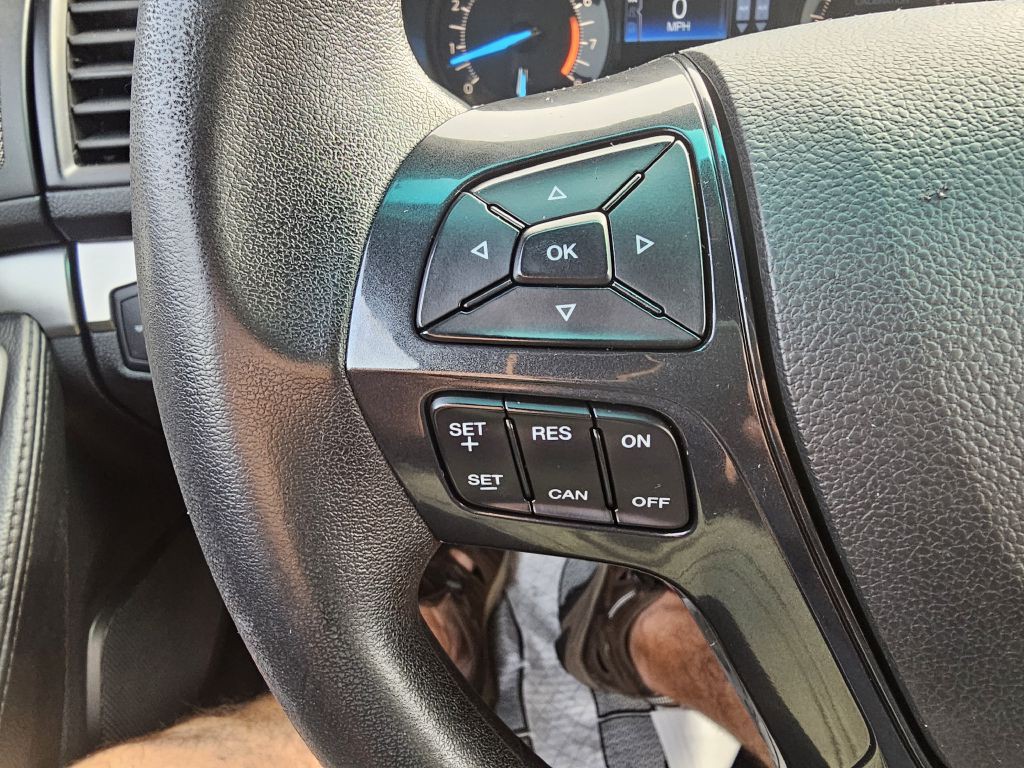 2016 Ford Explorer Image 15