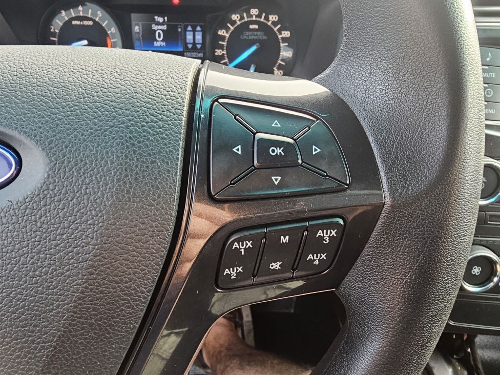 2016 Ford Explorer Image 16