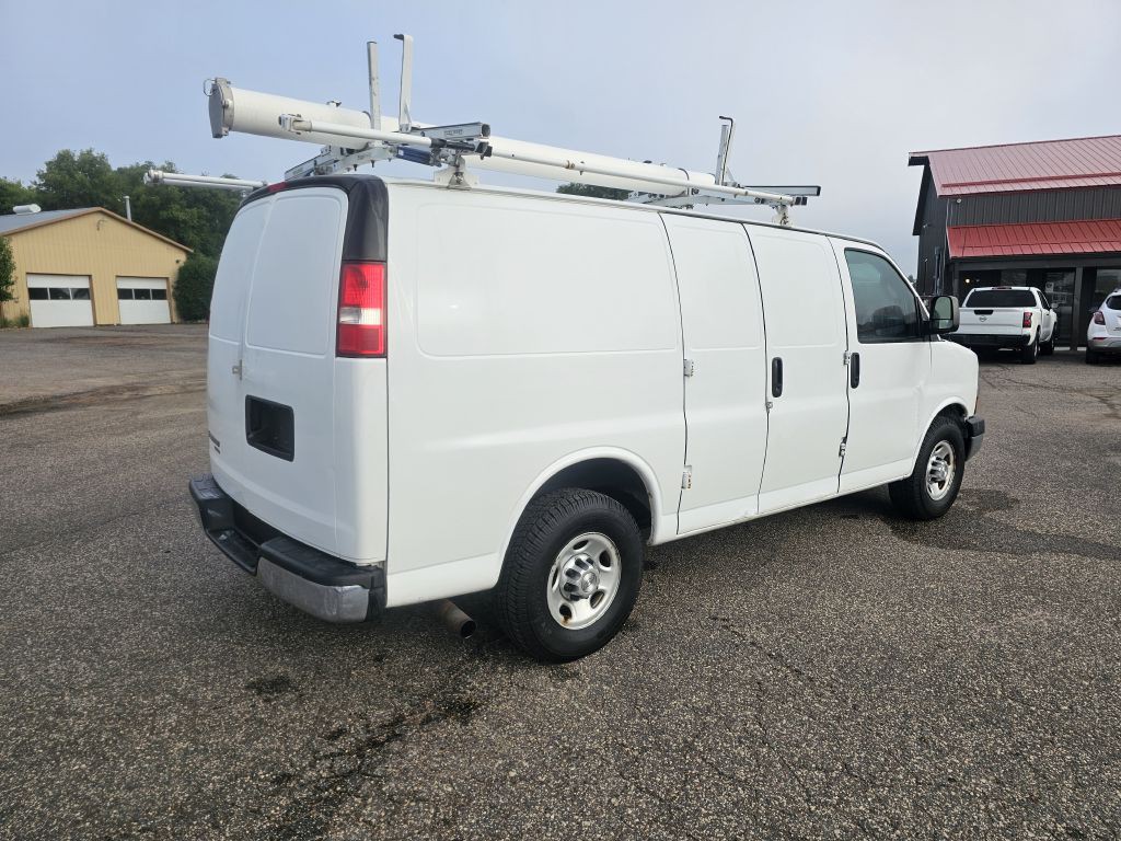 2016 Chevrolet Express Image 8