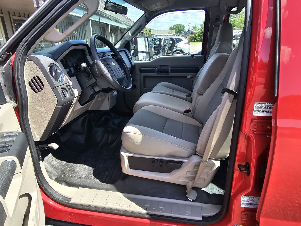 2008 Ford F-350 Image 10