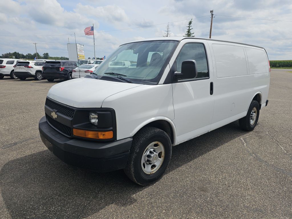 2013 Chevrolet Express Image 1