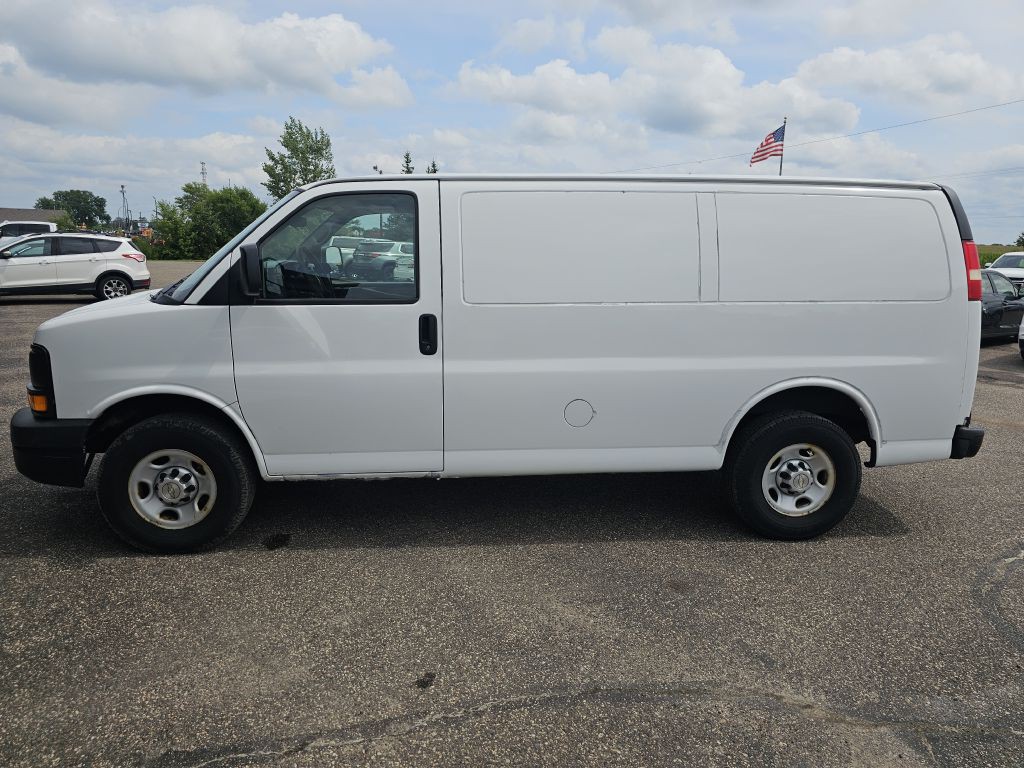 2013 Chevrolet Express Image 2