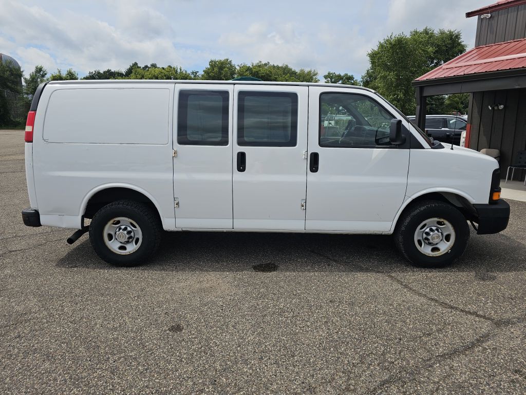 2013 Chevrolet Express Image 5