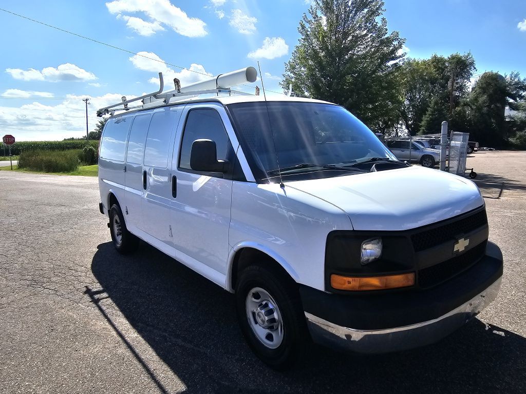 2014 Chevrolet Express Image 4
